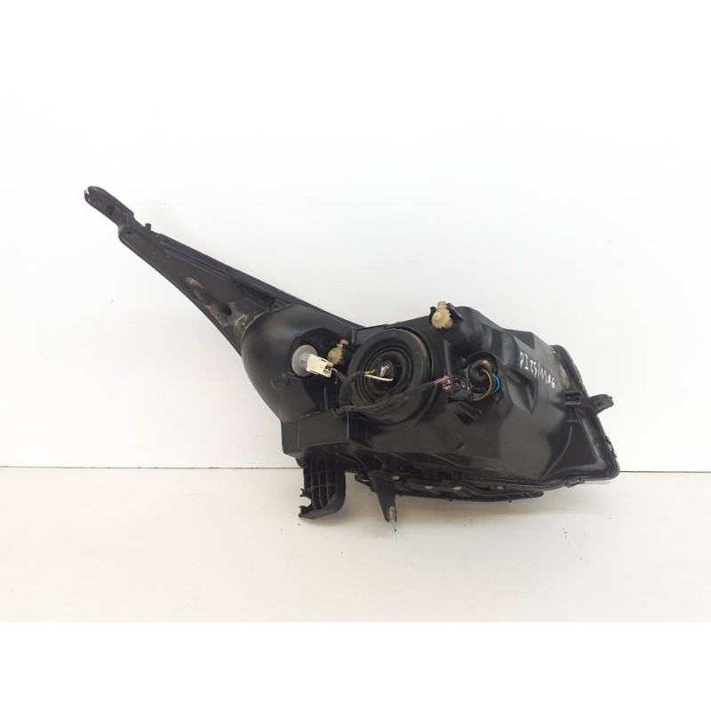 Recambio de faro izquierdo para chevrolet cruze hatchback lt referencia OEM IAM - Blanco 2