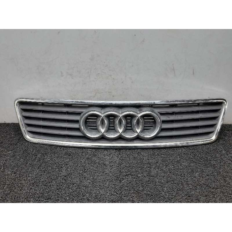 Recambio de rejilla delantera para audi a6 berlina (4b2) 2.4 (121kw) referencia OEM IAM   
