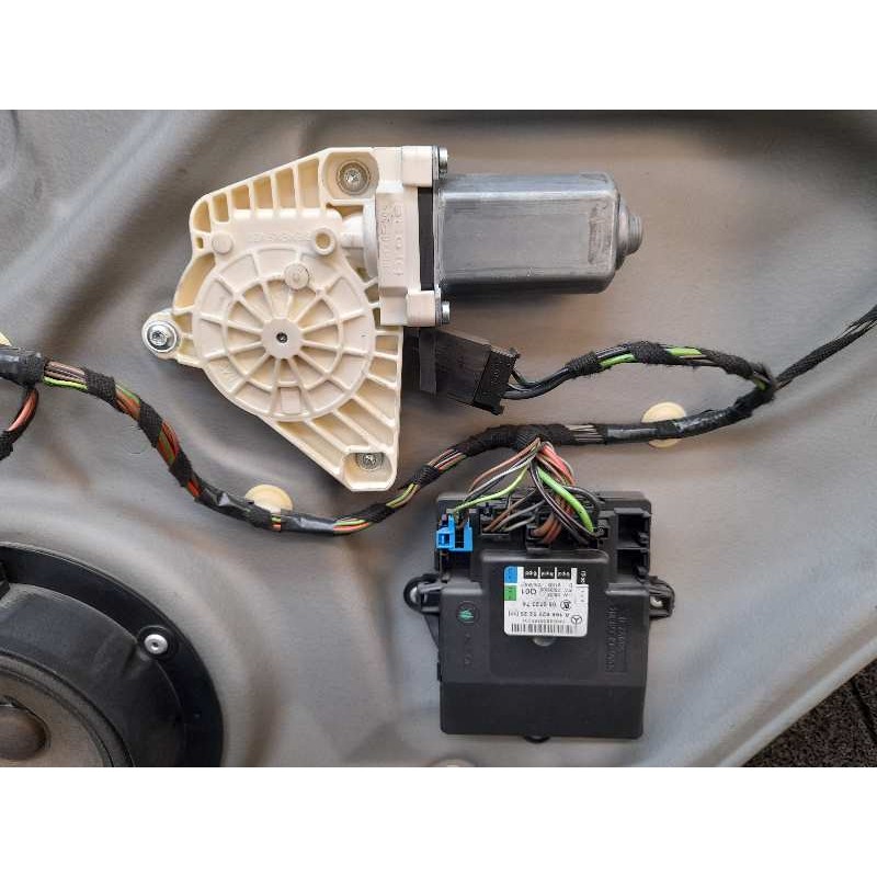 Recambio de elevalunas trasero derecho para mercedes-benz clase b (w245) 200 cdi (245.208) referencia OEM IAM 2
