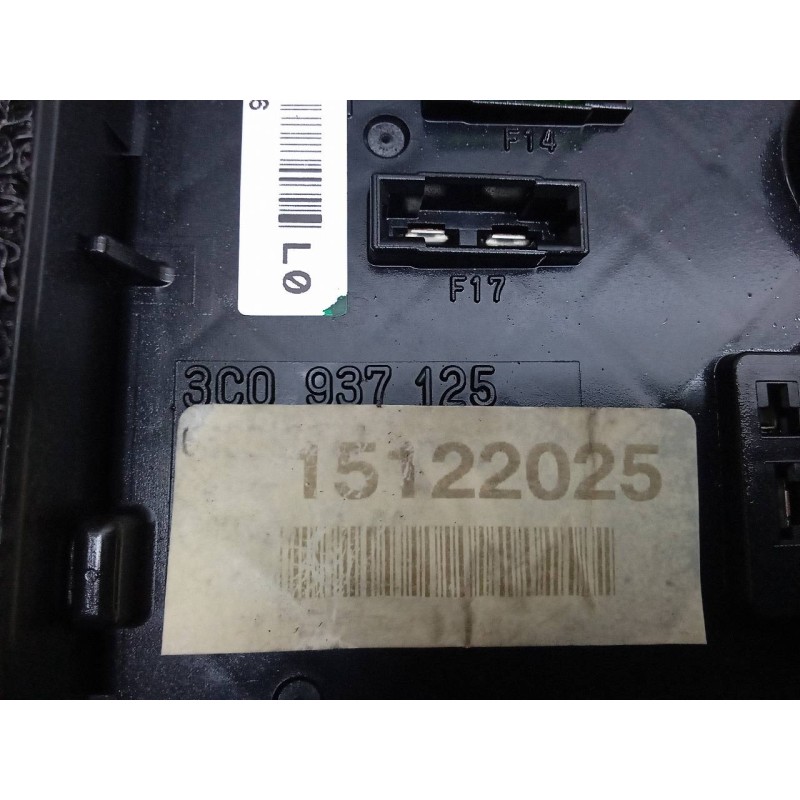 Recambio de caja reles / fusibles para volkswagen passat berlina (3c2) highline referencia OEM IAM 3C0937125 15122025 3