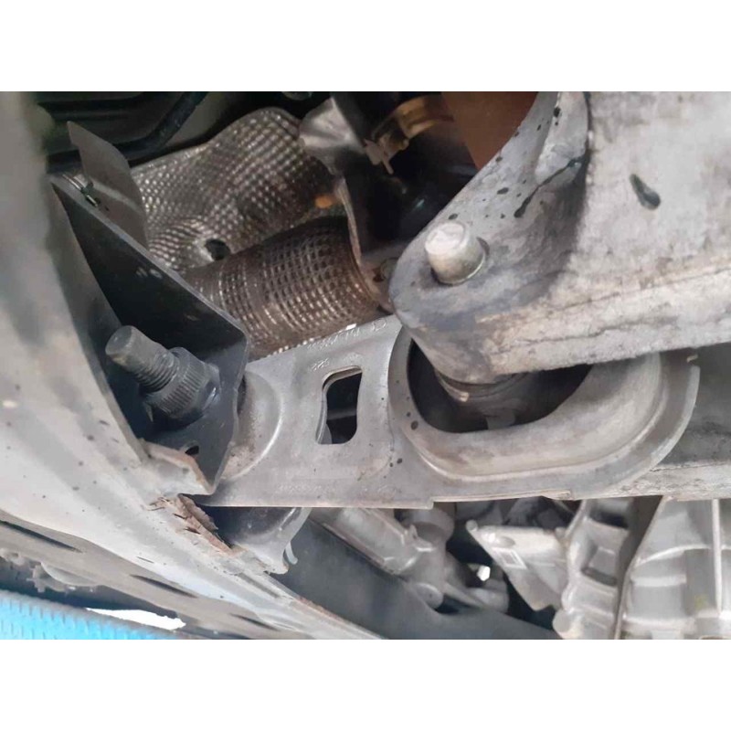 Recambio de soporte motor trasero para nissan qashqai (j11) 360 referencia OEM IAM - Blanco 2