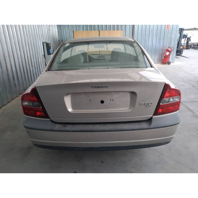 volvo s80 berlina del año 2000