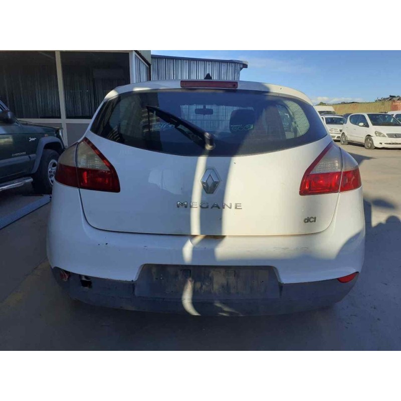 renault megane iii berlina 5 p del año 2014