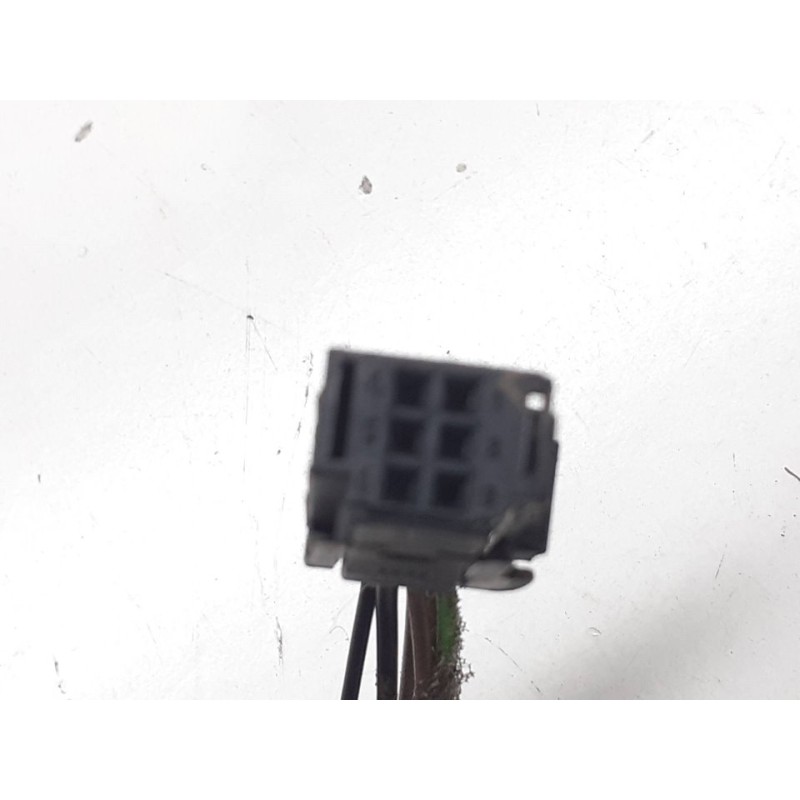 Recambio de retrovisor derecho para peugeot 307 berlina (s2) d-sign referencia OEM IAM 4