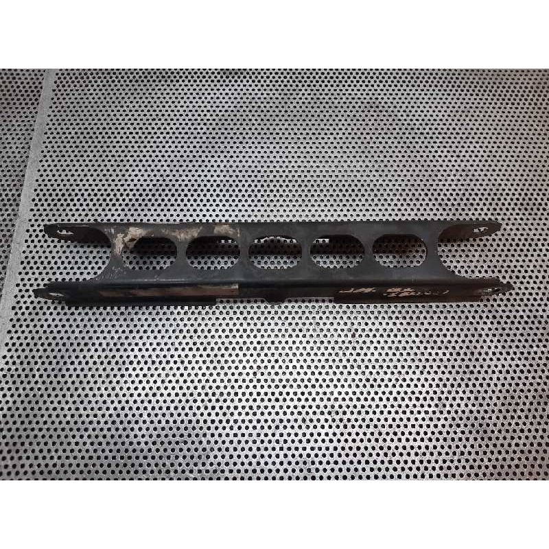 Recambio de tirante trasero derecho para bmw serie 3 berlina (e90) 320d referencia OEM IAM 33326763477  
