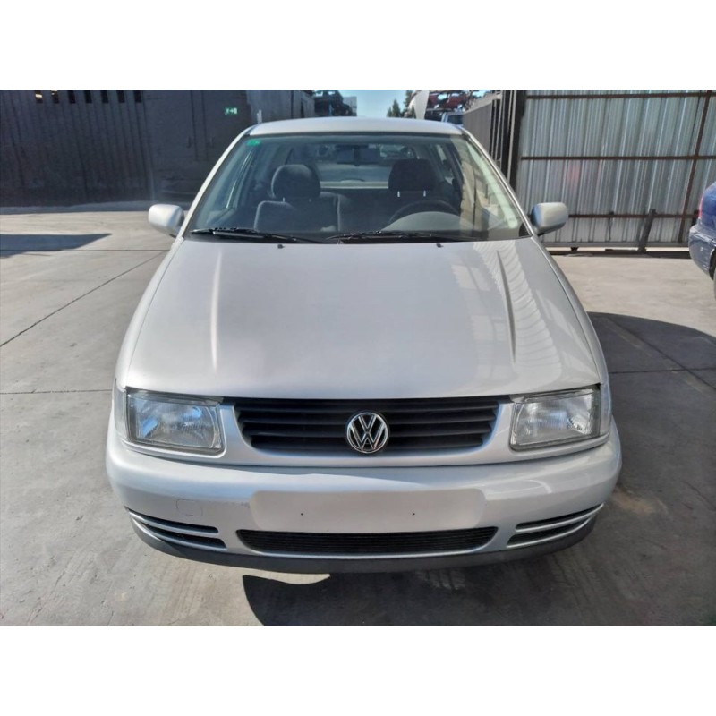 volkswagen polo berlina (6n1) del año 1998
