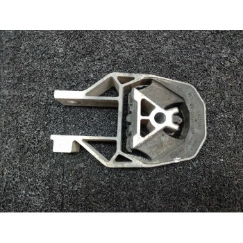 SOPORTE MOTOR TRASERO AV616P082AB 