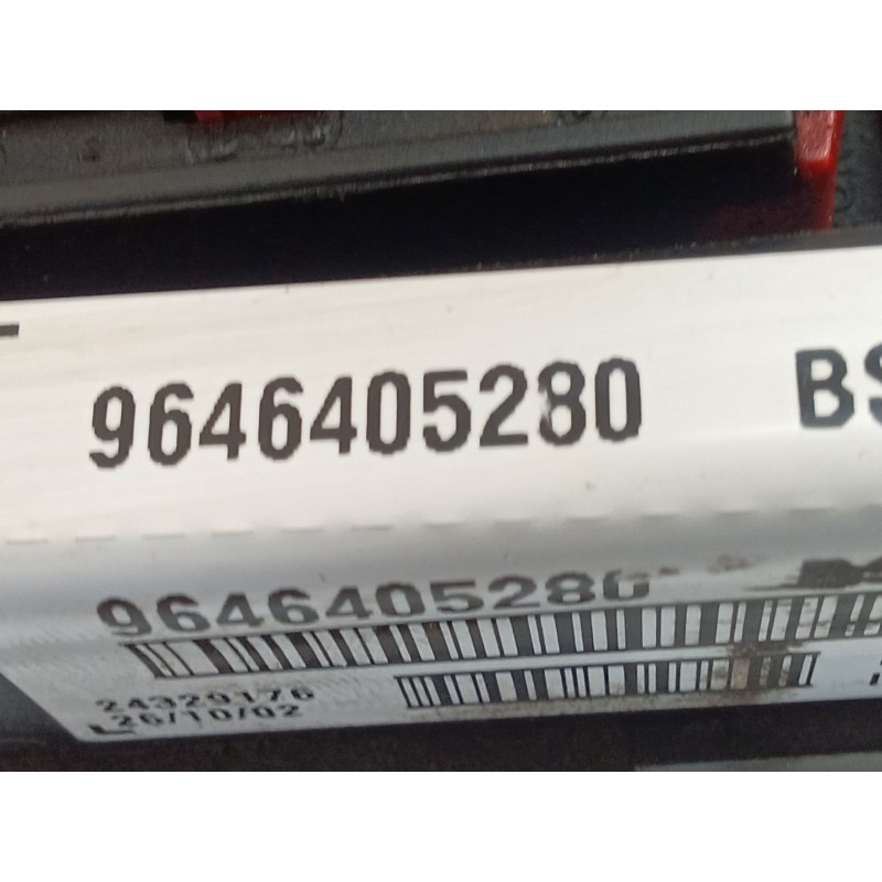Recambio de caja reles / fusibles para peugeot 807 (eb_) 2.0 hdi referencia OEM IAM 9646405280 - Gris 2
