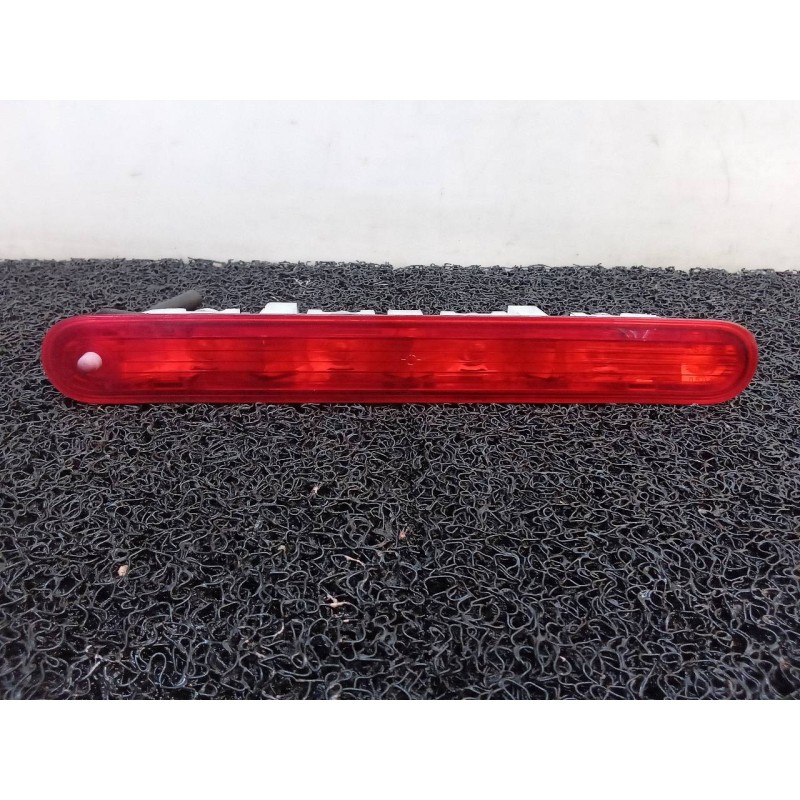 Recambio de luz central de freno para citroën c3 live referencia OEM IAM 9812257880  