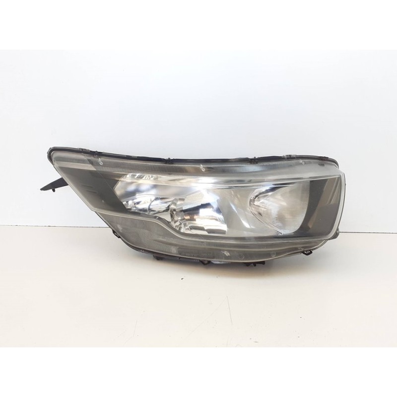 Recambio de faro derecho para iveco daily furgón fg h2 33 s ... v batalla 3520 l referencia OEM IAM 5801473749  