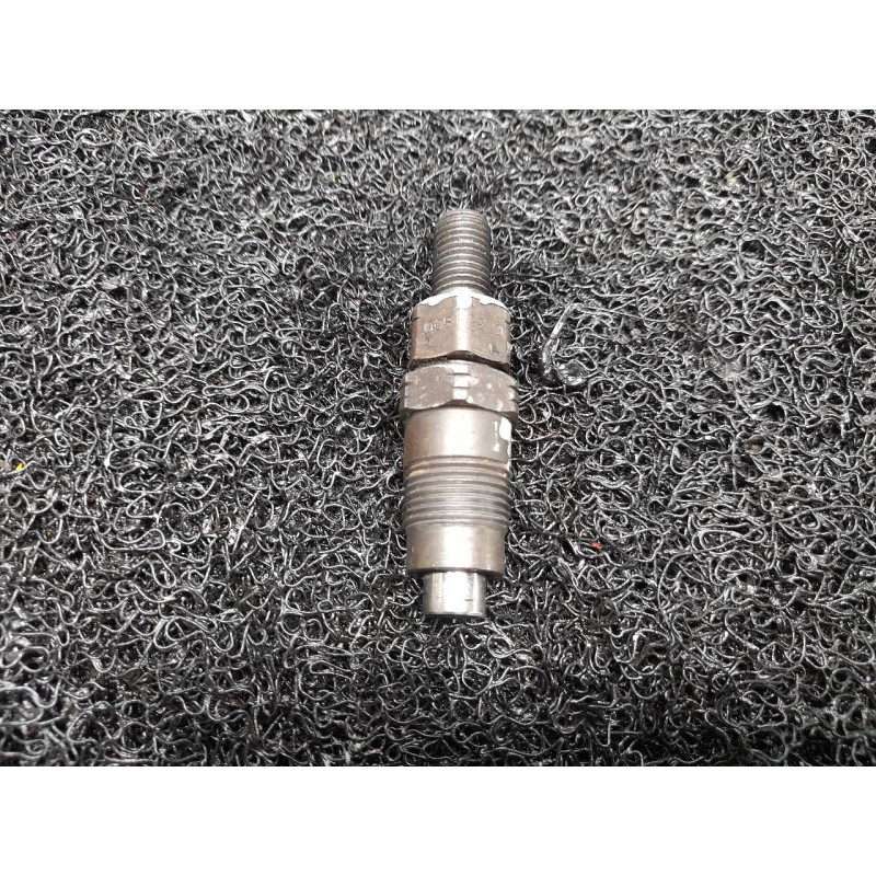 Recambio de inyector para kia frontier referencia OEM IAM 005BZ23  DELPHI