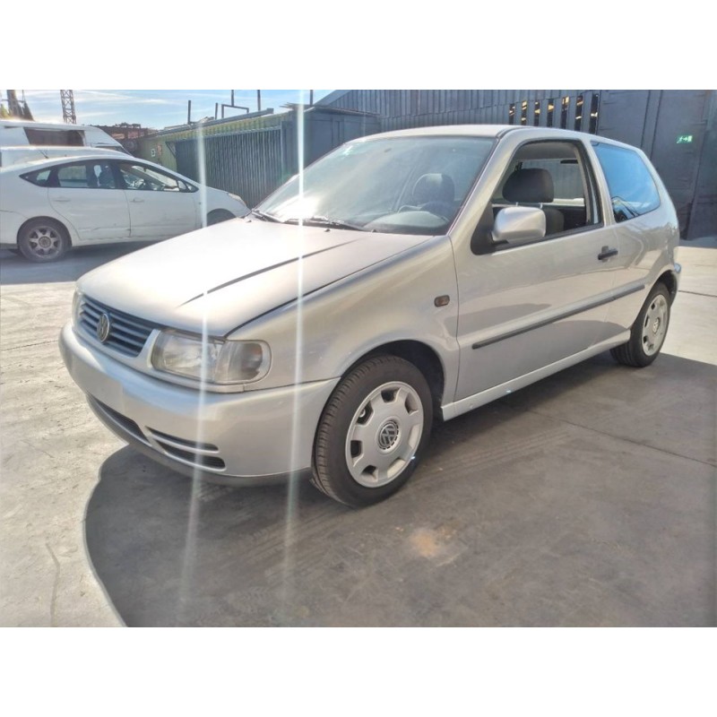 volkswagen polo berlina (6n1) del año 1998