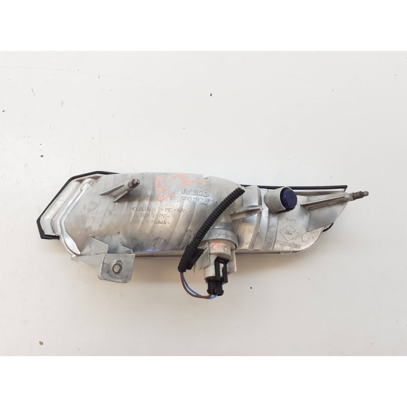 Recambio de piloto delantero derecho para iveco daily furgón fg h2 33 s ... v batalla 3520 l referencia OEM IAM 465209999 - Blanco 3