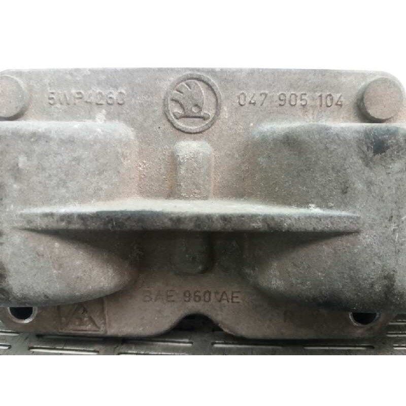 Recambio de bobina encendido para skoda felicia berlina ( 791) 1.3 referencia OEM IAM 047905104 - Blanco 4