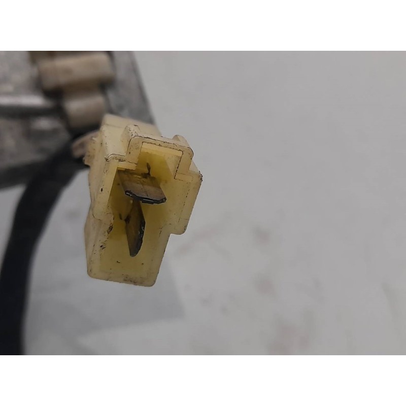 Recambio de elevalunas delantero derecho para kia sportage 2.0 16v cat referencia OEM IAM  129593 2