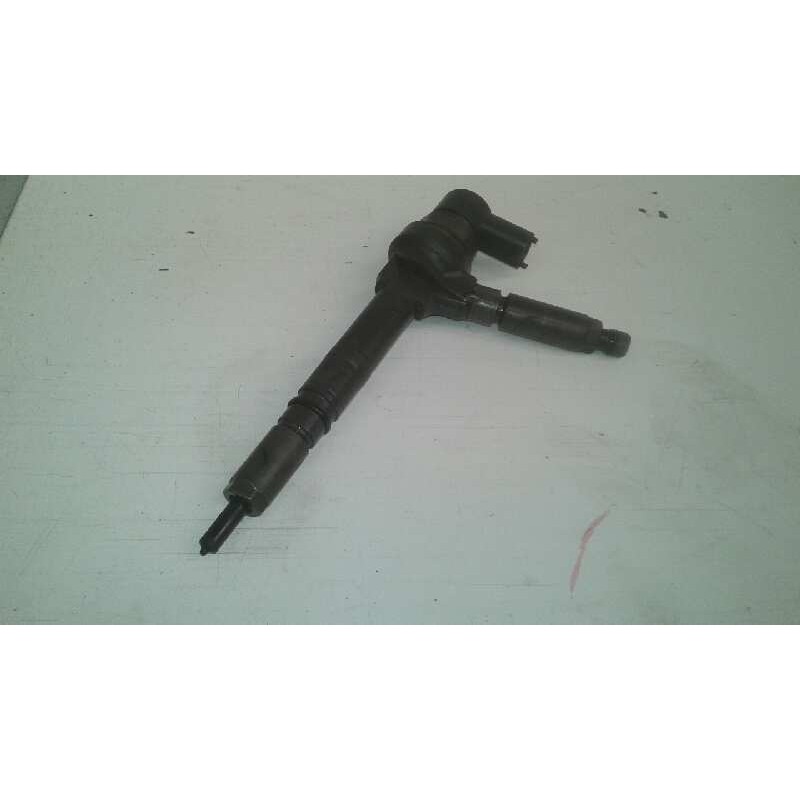 Recambio de inyector para opel astra h ber. 1.7 16v cdti referencia OEM IAM 0445110175  