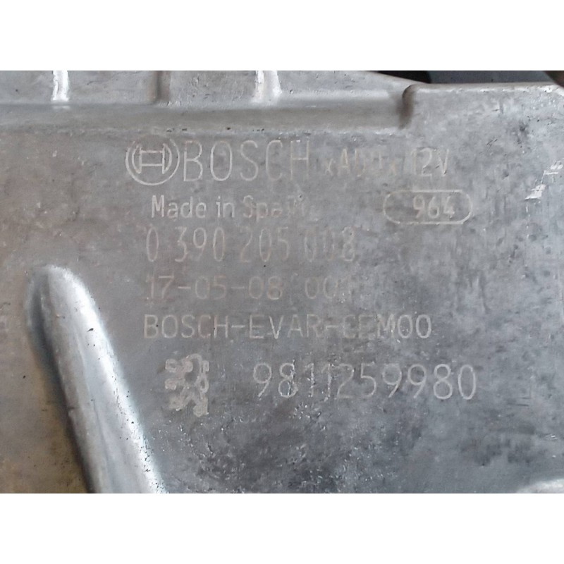 Recambio de motor limpia trasero para citroën c3 live referencia OEM IAM 0390205008 9811259980 BOSCH 2