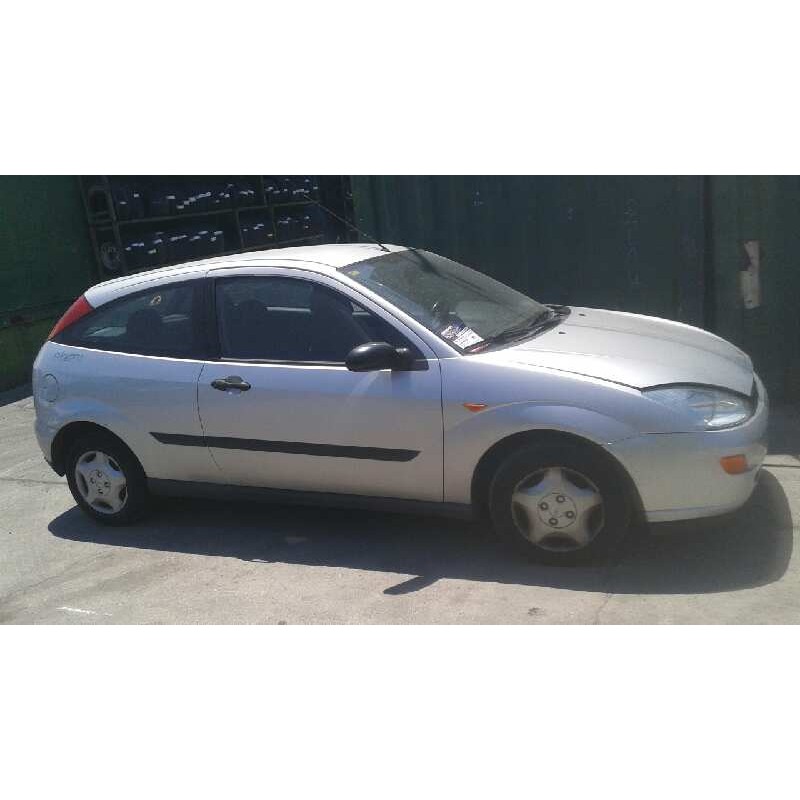ford focus berlina (cak) del año 1999