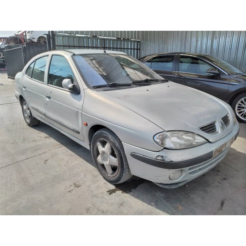 renault megane i fase 2 classic (la..) del año 2000