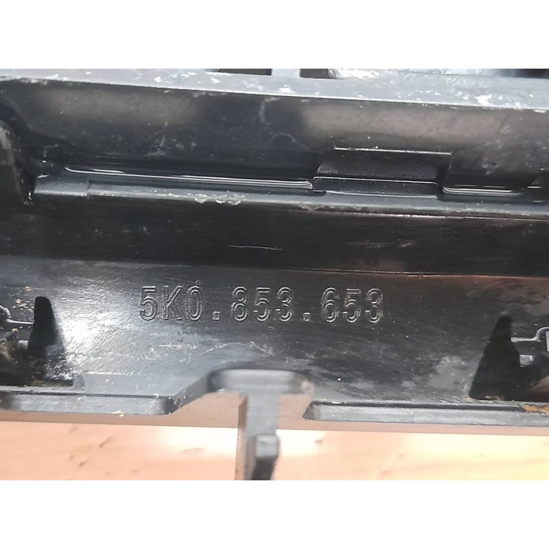 Recambio de rejilla delantera para volkswagen golf vi (5k1) advance referencia OEM IAM 5K0853653 - Rojo 2