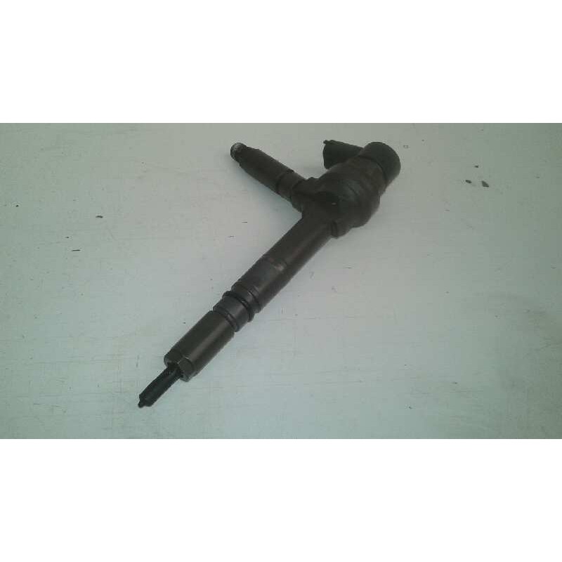 Recambio de inyector para opel astra h ber. 1.7 16v cdti referencia OEM IAM 0445110175  