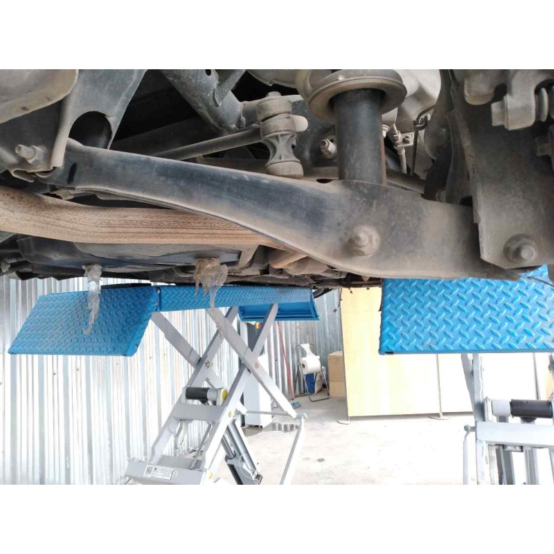 Recambio de brazo suspension inferior trasero derecho para chrysler jeep compass limited plus 4x2 referencia OEM IAM   