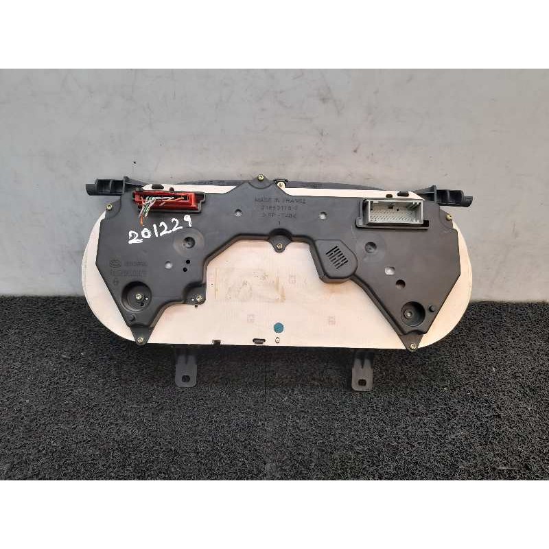 Recambio de cuadro instrumentos para renault clio ii fase ii (b/cb0) expression alize referencia OEM IAM 3