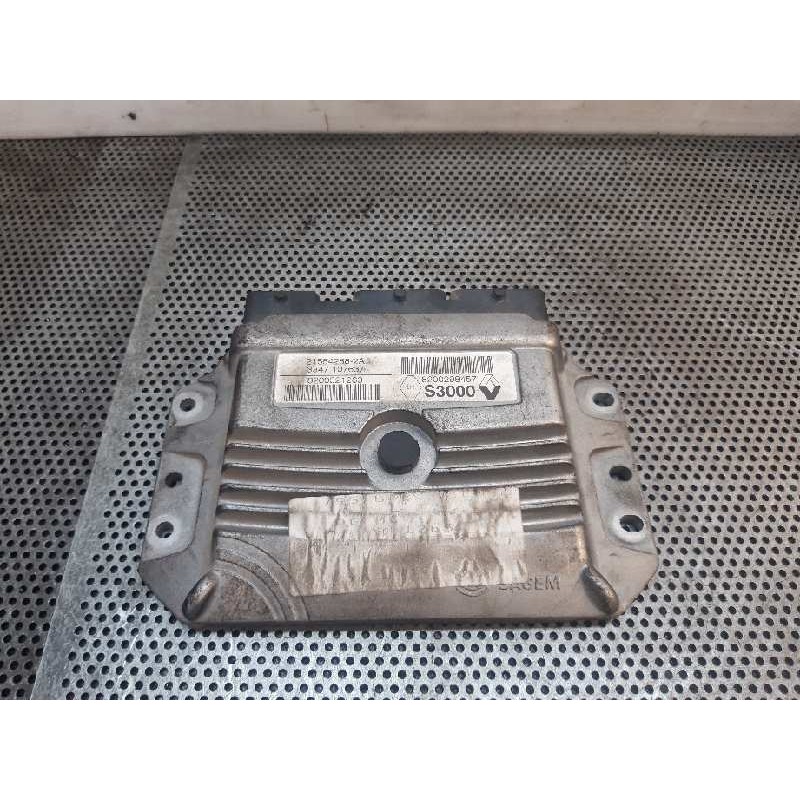 Recambio de centralita motor uce para renault scenic ii confort expression referencia OEM IAM 8200298457 8200321263 SAGEM