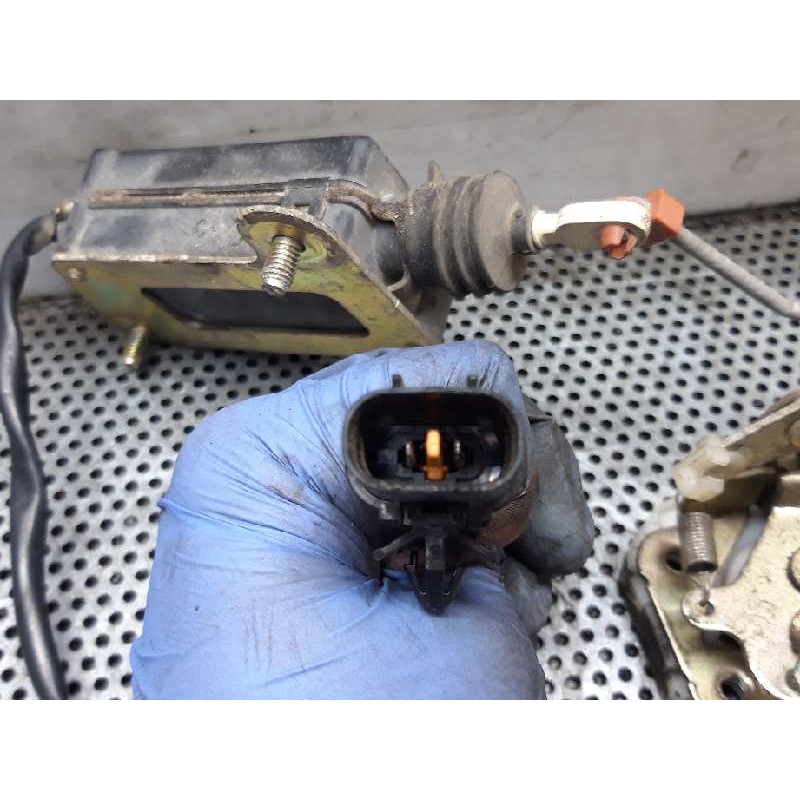 Recambio de cerradura puerta delantera derecha para kia sportage td (5-ptas.) referencia OEM IAM - Negro 2