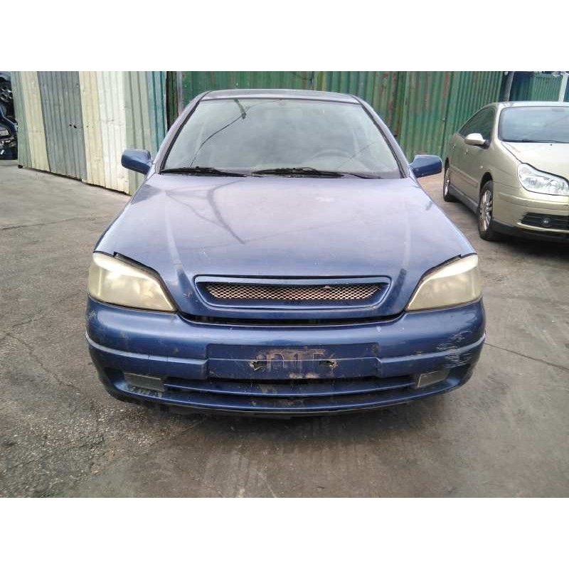 opel astra g berlina del año 2002