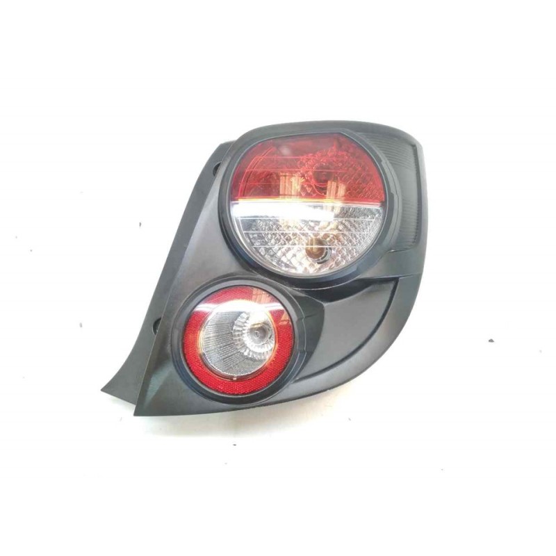 Recambio de piloto trasero derecho para chevrolet aveo berlina hatchback ltz referencia OEM IAM 2L20  