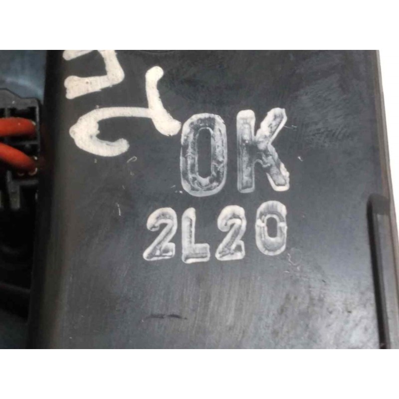 Recambio de piloto trasero derecho para chevrolet aveo berlina hatchback ltz referencia OEM IAM 2L20 - Negro 3