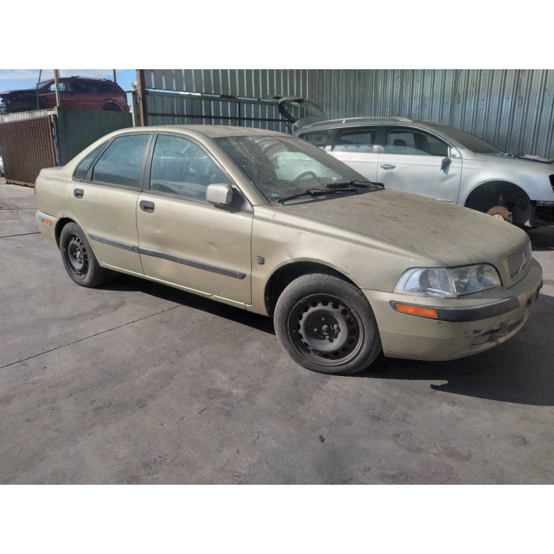 volvo s40 berlina del año 2000