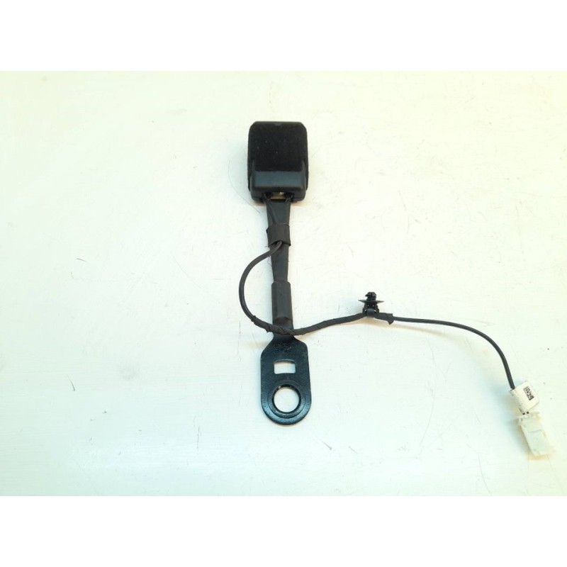 Recambio de enganche cinturon delantero izquierdo para citroën c3 feel referencia OEM IAM 28917  