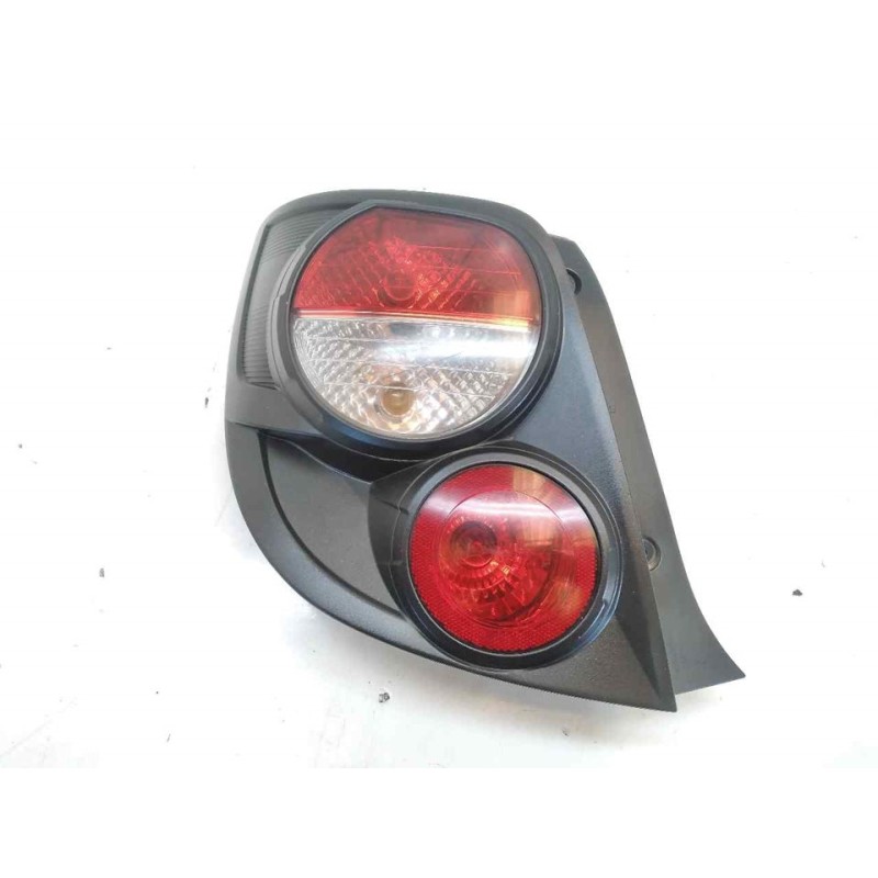 Recambio de piloto trasero izquierdo para chevrolet aveo berlina hatchback ltz referencia OEM IAM 2L21  