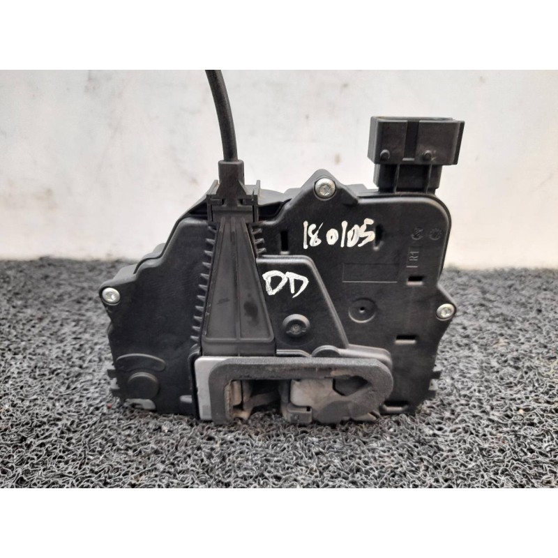 Recambio de cerradura puerta delantera derecha para fiat grande punto (199) 1.4 8v active referencia OEM IAM 55701964  