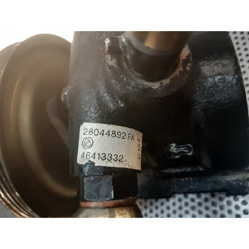 Recambio de bomba direccion para fiat punto berl. (176) 1.7 turbodiesel referencia OEM IAM 26044892FA 46413332 4
