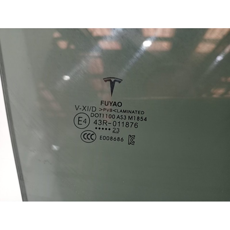 Recambio de luna trasera derecha para tesla model y gran autonomia dual awd referencia OEM IAM 43R011876 - Blanco 2