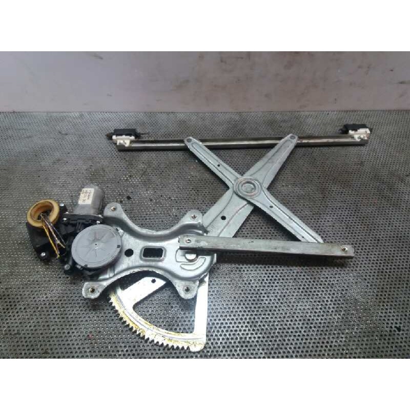 Recambio de elevalunas trasero derecho para toyota corolla verso (r1) 2.2 d-4d sol referencia OEM IAM 3