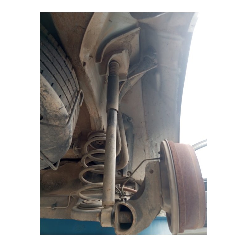 Recambio de amortiguador trasero derecho para dacia duster ambiance 4x2 referencia OEM IAM   