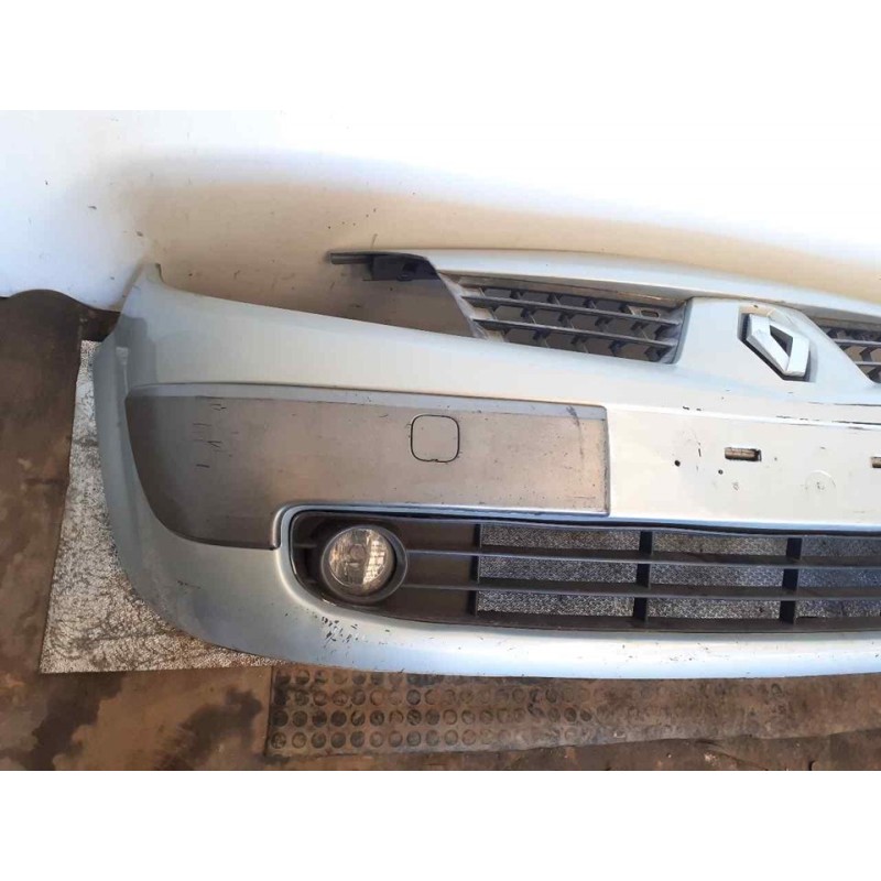 Recambio de paragolpes delantero para renault scenic ii luxe privilege referencia OEM IAM 2