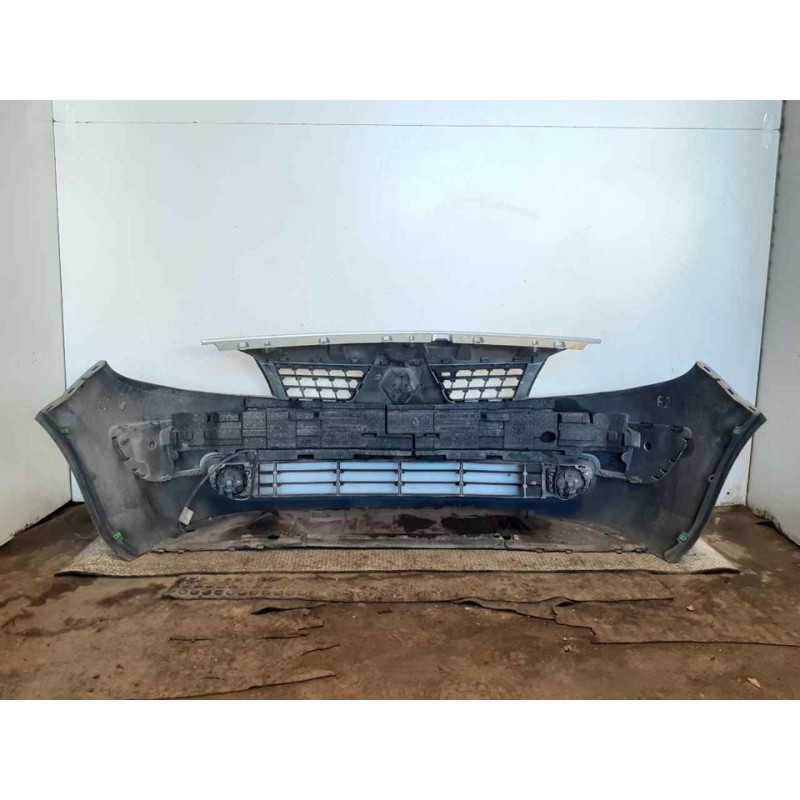 Recambio de paragolpes delantero para renault scenic ii luxe privilege referencia OEM IAM 4
