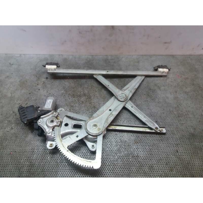 Recambio de elevalunas trasero izquierdo para toyota corolla verso (r1) 2.2 d-4d sol referencia OEM IAM 2