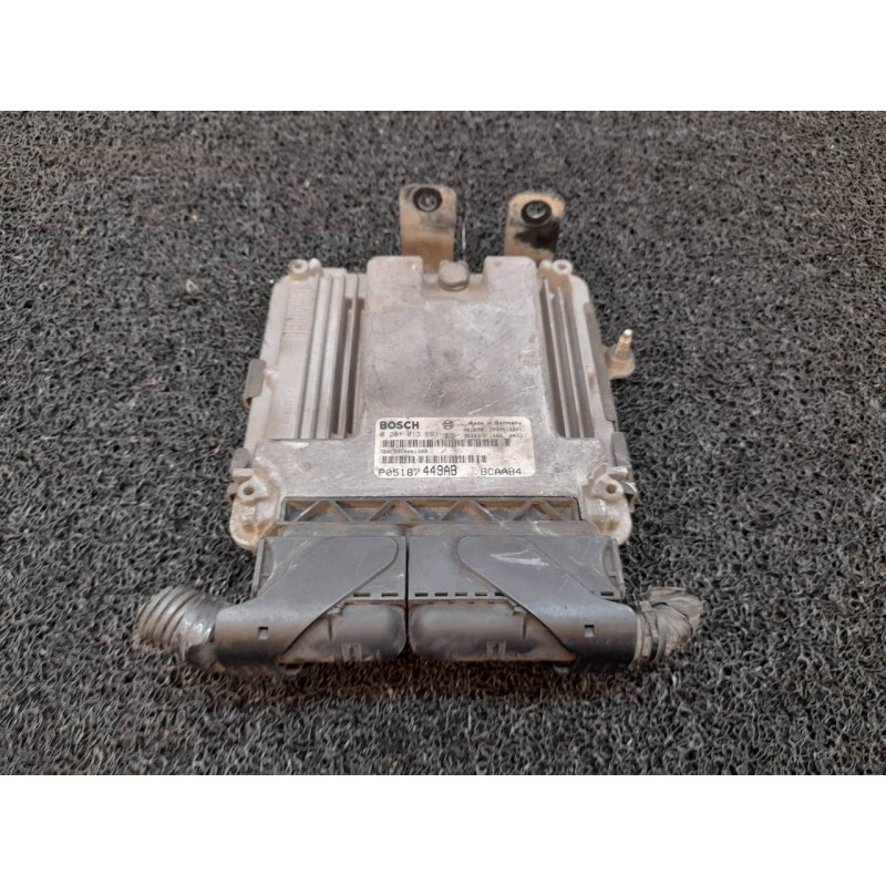 Recambio de centralita motor uce para dodge caliber se referencia OEM IAM 0281013693 P05187449AB BOSCH