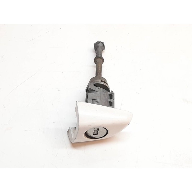 Recambio de bombin puerta delantera izquierda para citroën c3 feel referencia OEM IAM   