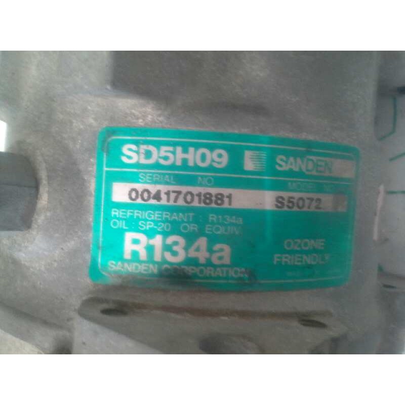 Recambio de compresor aire acondicionado para nissan trade 100 3.0 turbodiesel referencia OEM IAM S5072 - Blanco 3