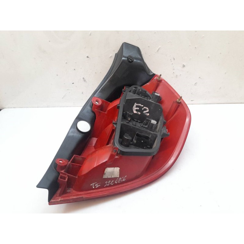 Recambio de piloto trasero izquierdo para renault clio iii pack dynamique referencia OEM IAM 2
