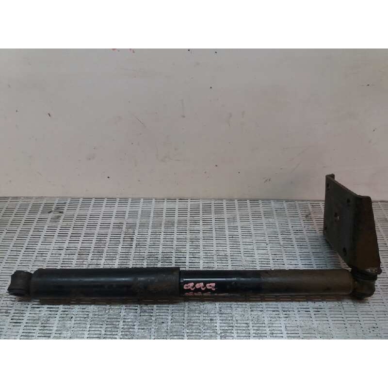 Recambio de amortiguador trasero izquierdo para mitsubishi pajero 2.5 td referencia OEM IAM   