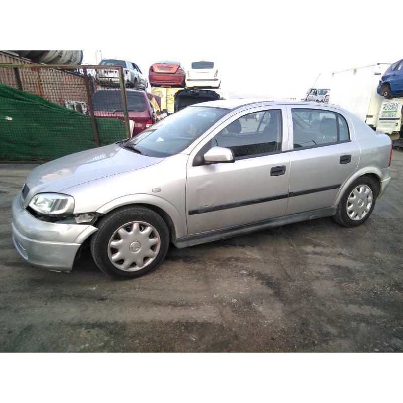 opel astra g berlina del año 2001