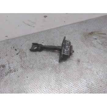 RETENEDOR PUERTA DELANTERA IZQUIERDA 